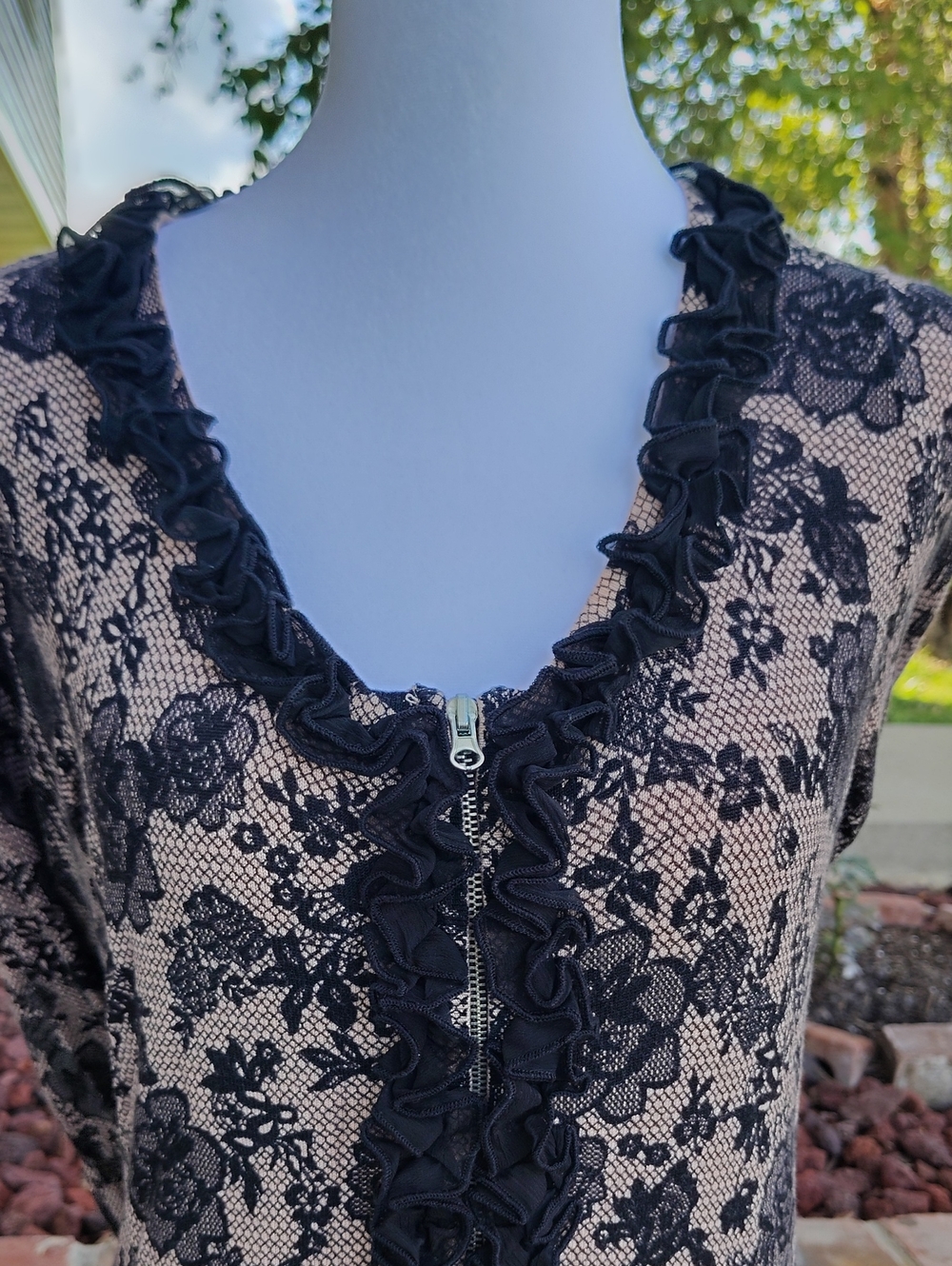 Twelve by Twelve Dark Floral Lace Trim Zip Fitted Cardigan Top Size M Whimsigoth - Picture 3 of 16